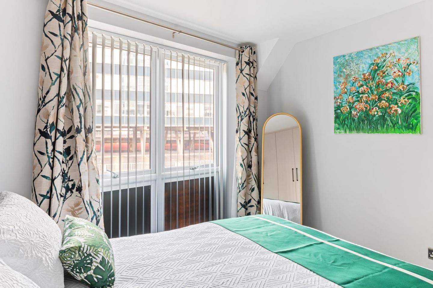 Luxurious Flat At Leicester Town Exterior photo